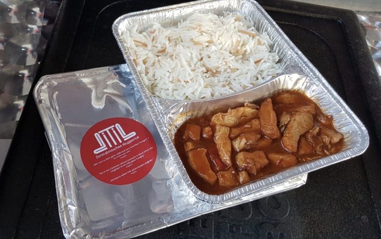 DİTİB camisinden evlere iftar servisi