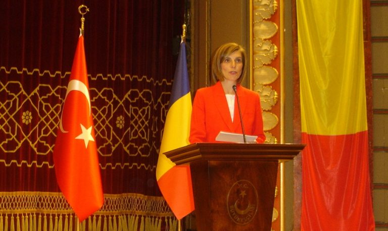 Büyükelçi Aramaz’ın bayram mesajı