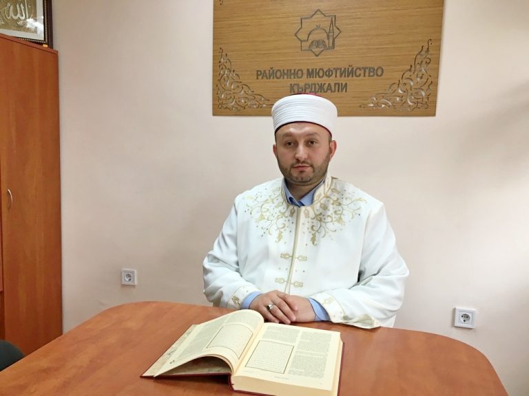 Bulgaristan’da camiler açılıyor