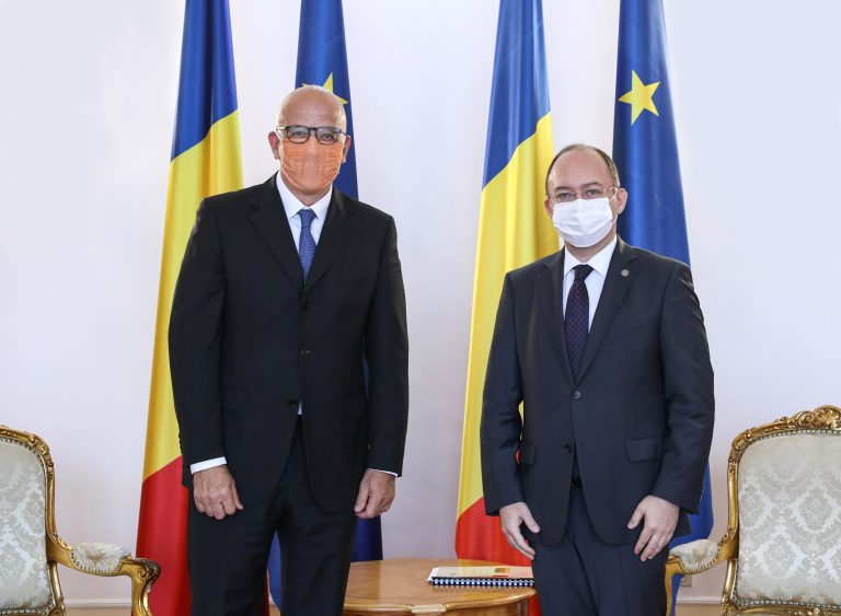 Bakan Aurescu, Almanya ve İngiltere Büyükelçileri ile görüştü