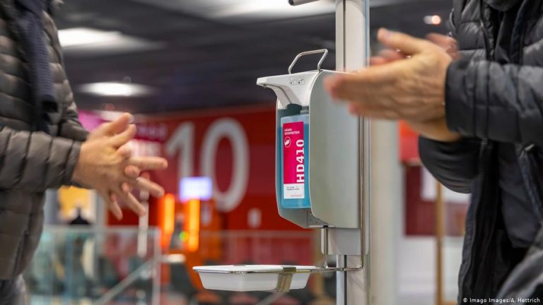 Berlin’de Rumenlerden oluşan 369 hane karantinada