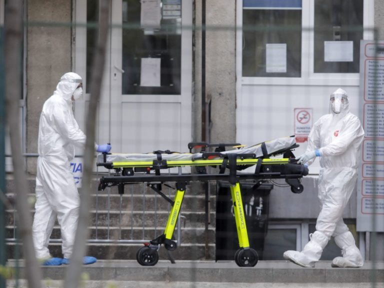 Bükreş’te yoğun bakım üniteleri doldu