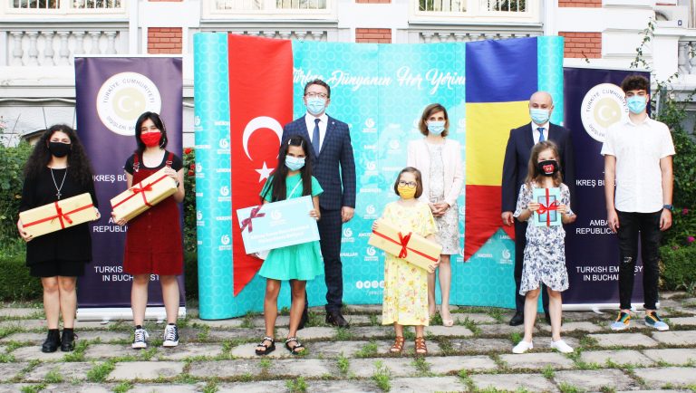 Küçük ressamlar ödüllerine kavuştu