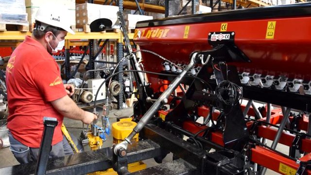 26 ülkeye tohum ekim makinesi satıyor