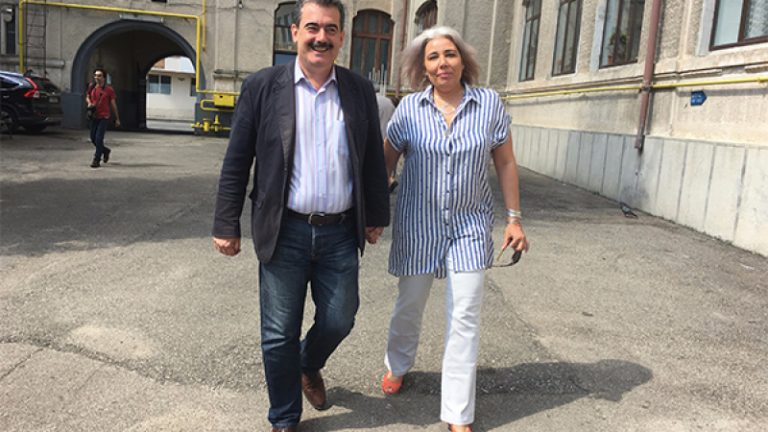 Ayten hanım’ın maaşı Romen basınına dert oldu !