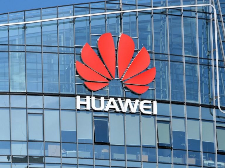 Huawei: ABD Büyükelçisi’nden daha az ön yarılı olmasını istiyoruz
