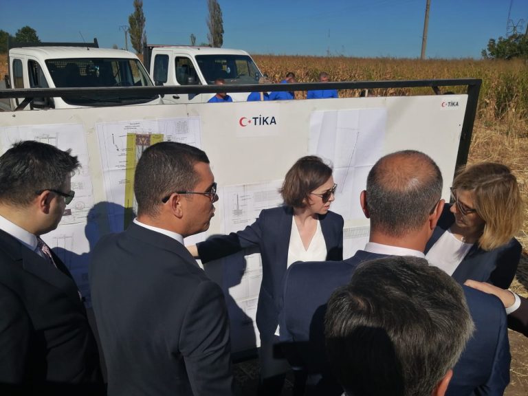 Köstence Müslüman Mezarlığının Çevre Duvarı İnşaatı başladı.