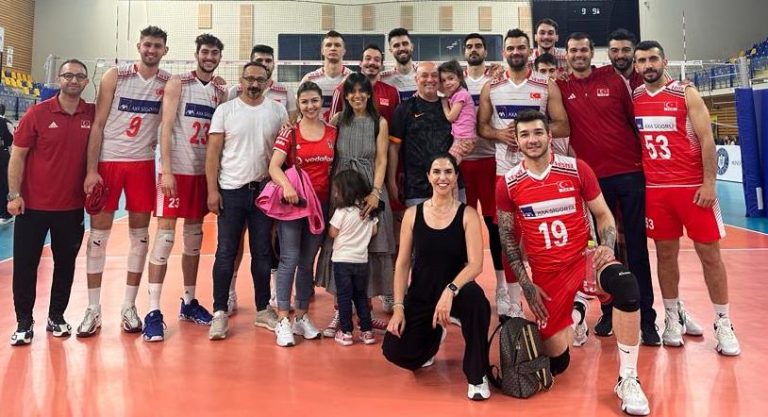 A Milli Erkek Voleybol Takımı,Braşov’da Romanya’yı yendi