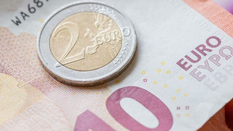 AB’de asgari ücret kuralları uzlaşısı