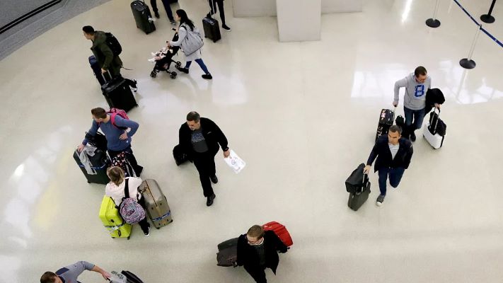 AB dışı ülke vatandaşlarından vizeden muaf olanlar 20 euro ödeyecek