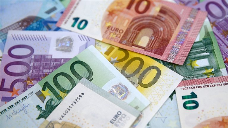 AB, nakit ödemeleri 10 bin avro ile sınırlandırmaya hazırlanıyor