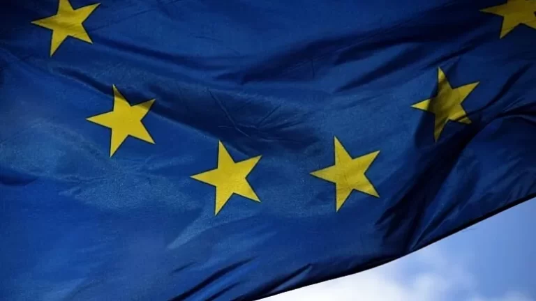 AB ülkelerinde kalmak için 90 günlük yasal süreyi aşarsanız neler olur?