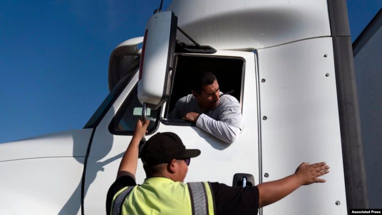 ABD de TIR şoförü sıkıntısı çekiyor