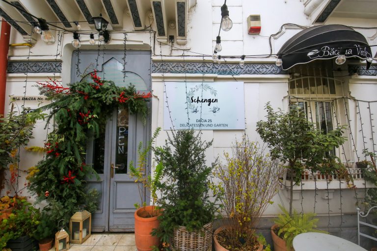 AP başkanı Bükreş’teki Schengen restoranını keşfetti