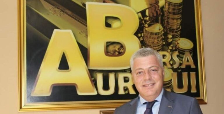 Alkışlar Cem Aksoy’a