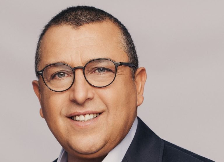 Alkışlar Murat Büyükerk’e