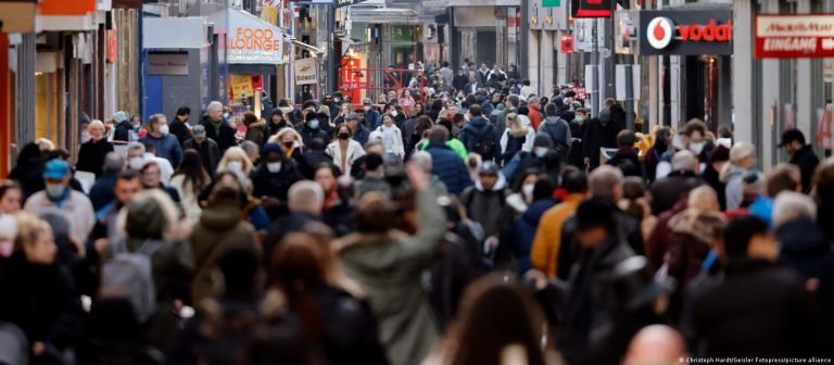 Alman halkının yüzde 90’ı “Almanya’da ırkçılık var” diyor