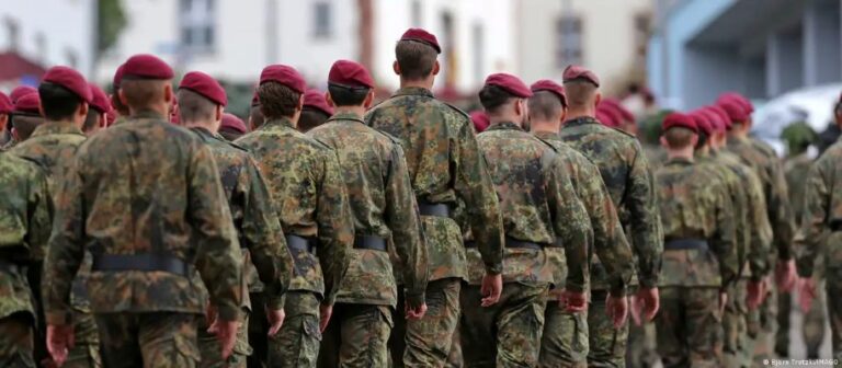 Almanya’da yedek askerlere zorunlu görev dönemi başlıyor