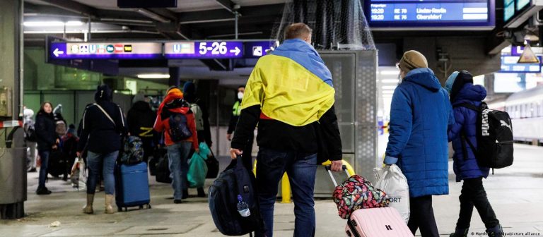 Almanya nüfusu Ukraynalı göçüyle 84 milyonu geçti