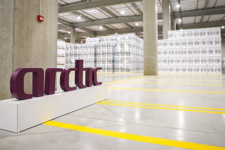 Arctic, 3 yılda sağlık kuruluşlarına 1,9 milyon Ron destek sağladı