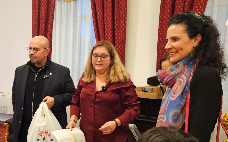 Aslı Hanım’dan Kimsesiz Çocuk Yurdu’na ziyaret