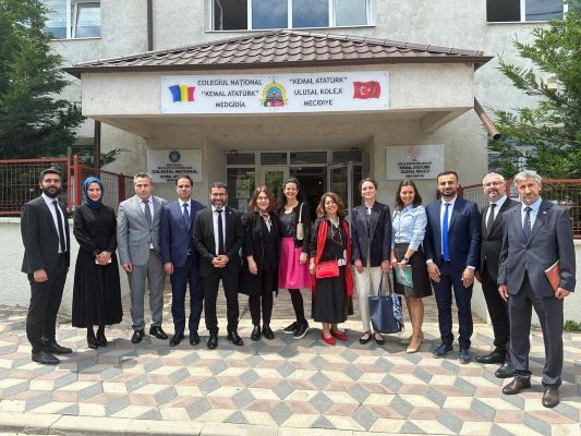 Kemal Atatürk Koleji eğitim kalitesini emin adımlarla yükseltiyor