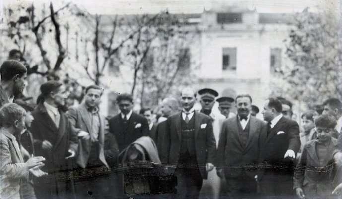 Atatürk’ün Galatasaray Lisesi’ne Ziyaretleri