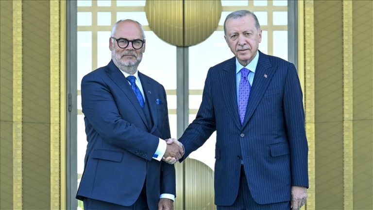 ‘Avrupa Birliği’ne tam üyelik stratejik hedefimizdir’