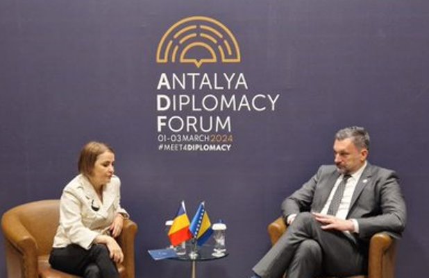 Bakan Odabescu Antalya’daki Diplomatik Forum’a katıldı