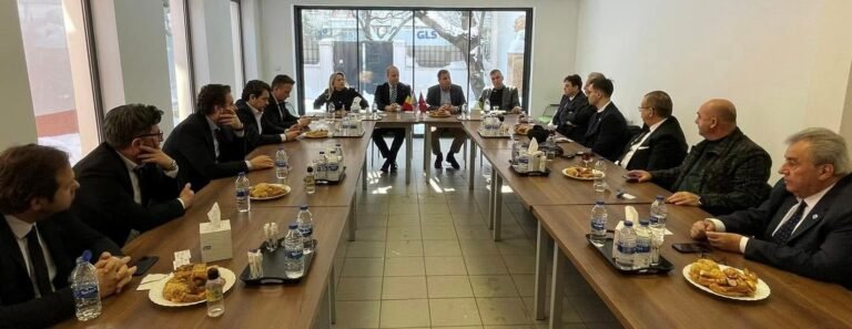 BALKANTÜRKSİAD’dan TİAD’a ziyaret