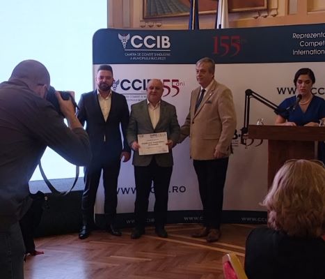 Bükreş Maarif Okuluna ‘Mükemmeliyet Diploması’