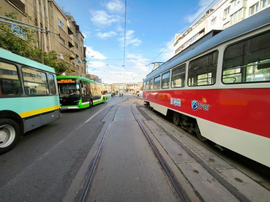 Bükreş’in toplu taşıma şirketi STB ödeme aczine düştü