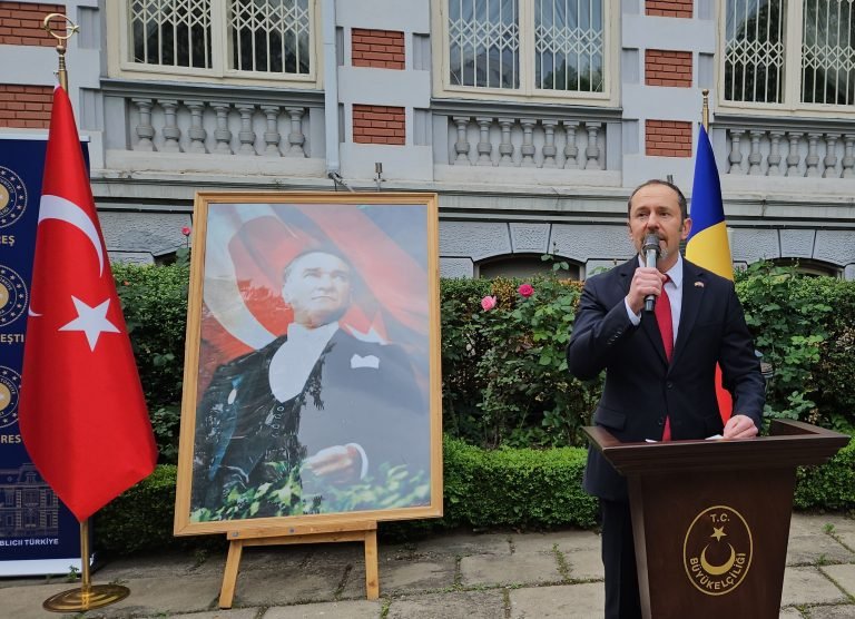 Bükreş’te 23 Nisan coşkusu