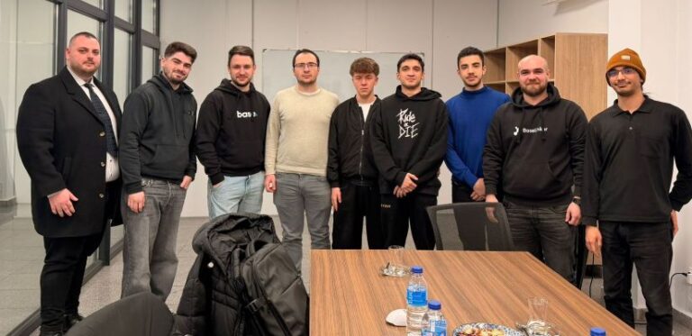Bükreş’te Bolu’lu öğrencilere IT Eğitimi