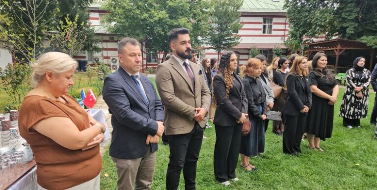 Bükreş’te Fatih Erzen dualarla anıldı