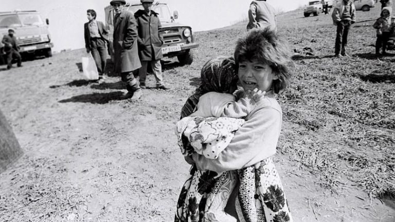 Bükreş’te Hocalı soykırımını anıyoruz