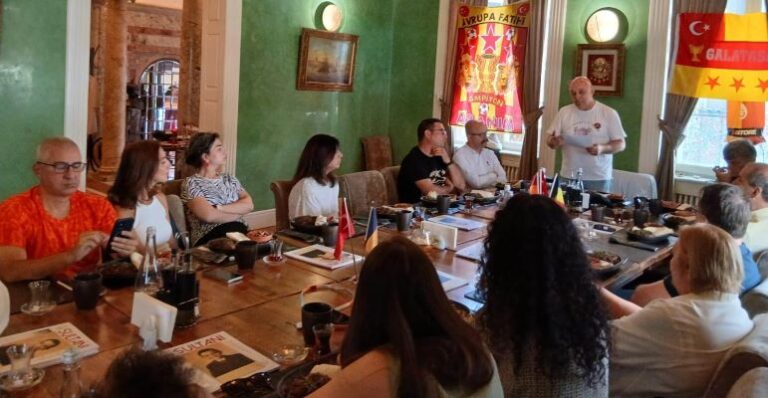 Bükreş’te Sarı-Kırmızılı Buluşma: Galatasaray Liseliler Geleneksel Pilav Günü’yle Bir Araya Geldi