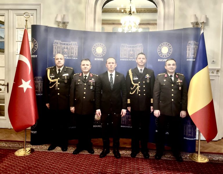 “NATO Kolordu Komutan Yardımcısı Büyükelçi Altan’ı ziyaret etti”