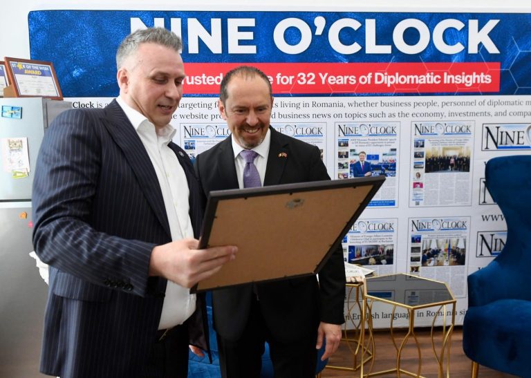 Büyükelçi Altan, Nine O’Clock gazetesini ziyaret etti
