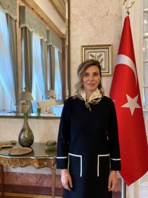Büyükelçi Aramaz’dan Yunus Emre Enstitüsü mesajı