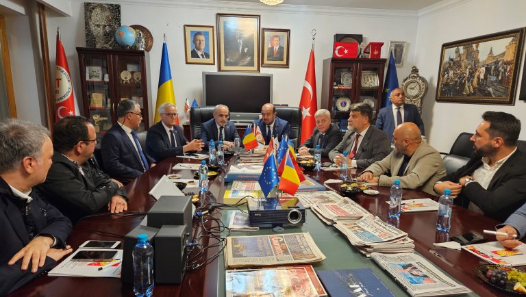 Cumhurbaşkanı Başdanışmanı Yalçın Topçu Bükreş’e geldi
