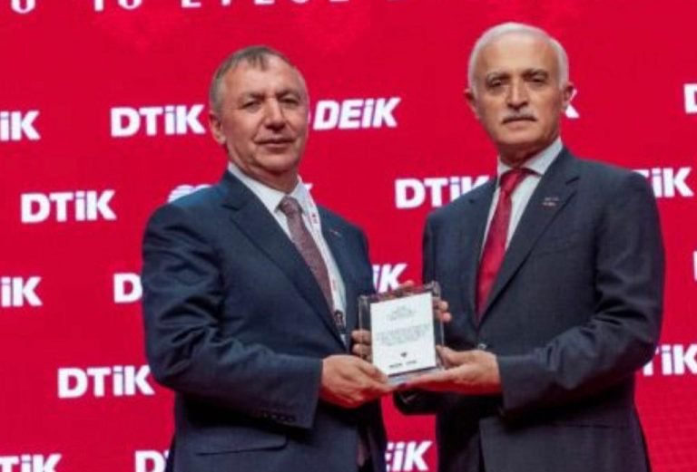 DTİK’nden Ömer Süsli’ye ‘Teşekkür Plaketi’