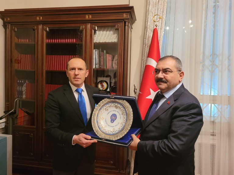 Emniyet heyetinden Büyükelçi Altan’a ziyaret