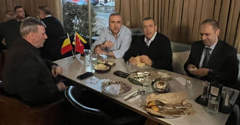 Fenerbahçeliler Derneği İftar yemeği verdi