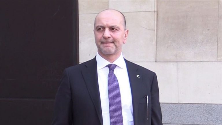 FETÖ firarisi İpek, tazminat davasını kaybetti