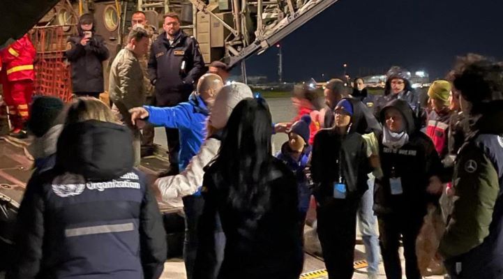 Gazze şeridinde yaralanan 18 Filistinli Romanya’ya getirildi