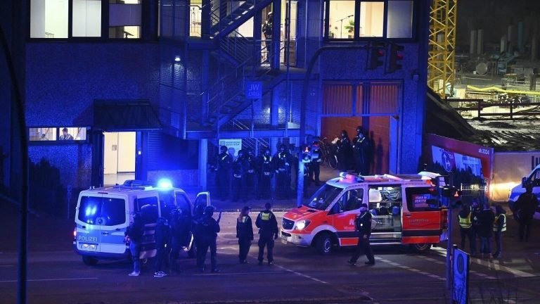 Hamburg’da Yehova Şahitleri’ne ait merkeze silahlı saldırı