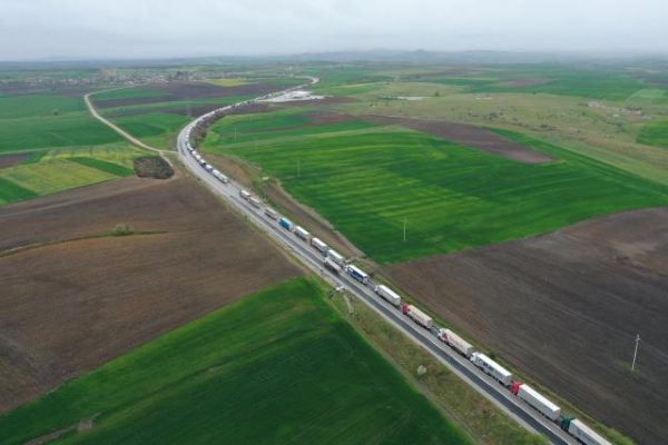 Hamzabeyli Sınır Kapısı’nda tır kuyruğu