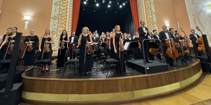 İstanbul Senfoni Orkestrası Targu Mureş'te sayfa 4