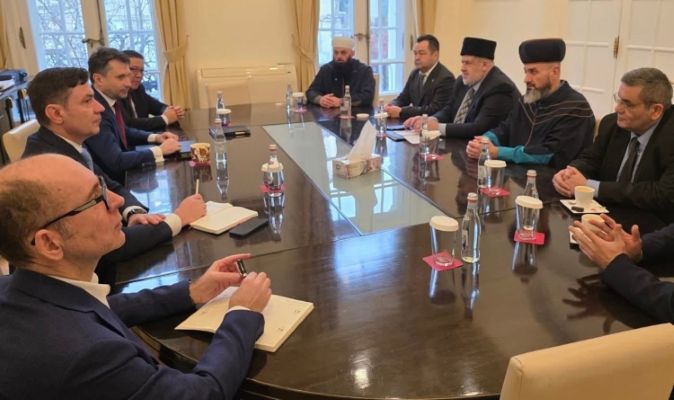 Kırım Tatarlarından Bükreş çıkarması: Rumen yetkililere Kırım’daki durum aktarıldı